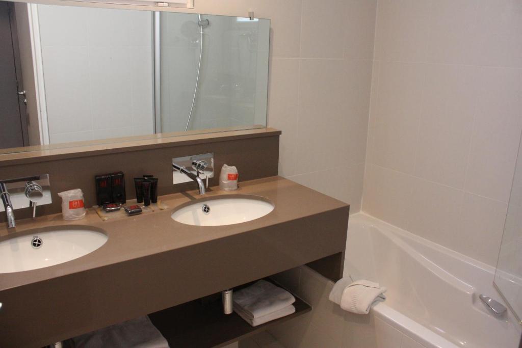Deluxe Double Room,1274016292:JPEG